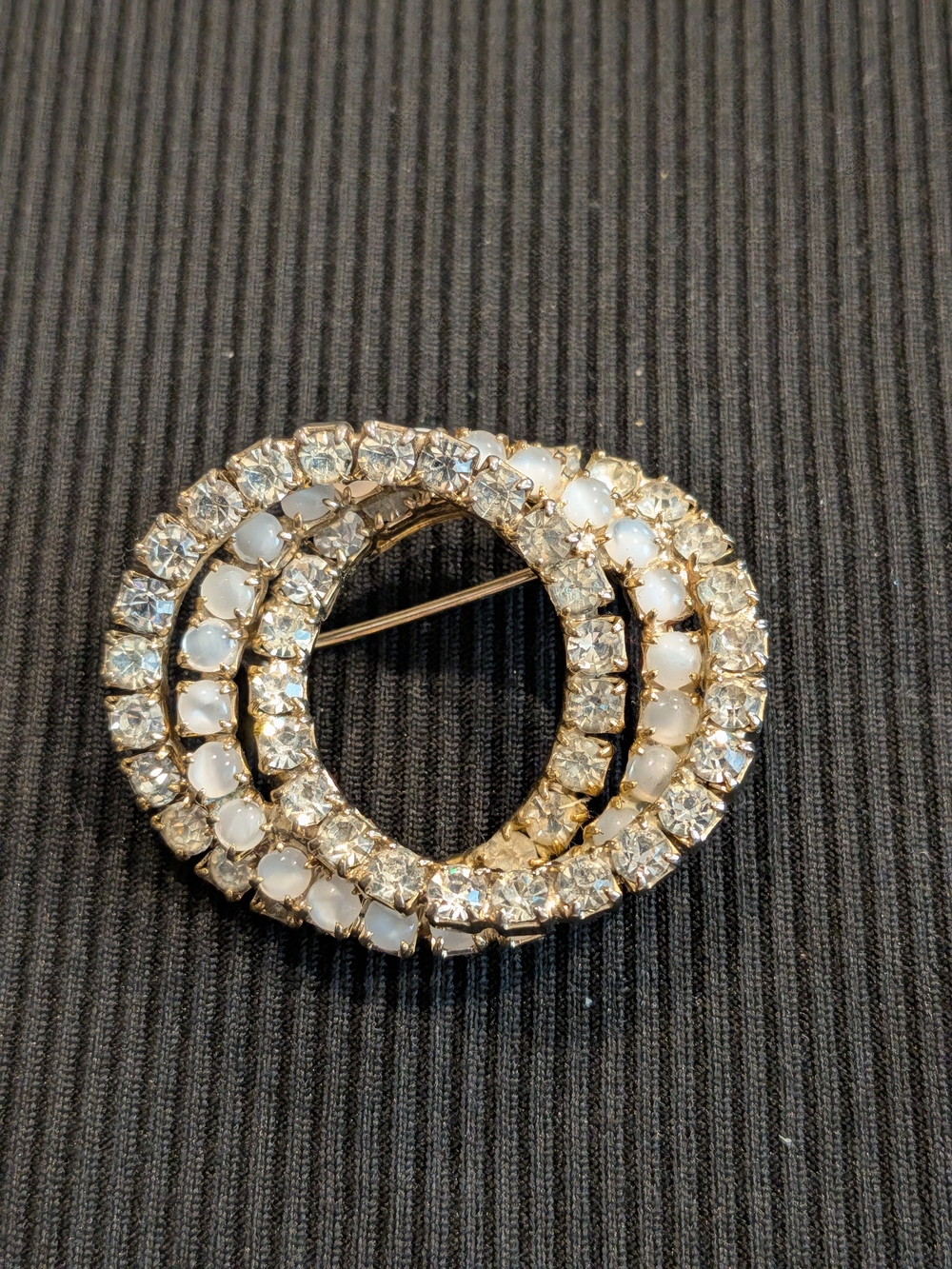 B#5: Vintage 1950s. Crystal and Opal-Look Interlocking Circle Brooch - Gold Tone